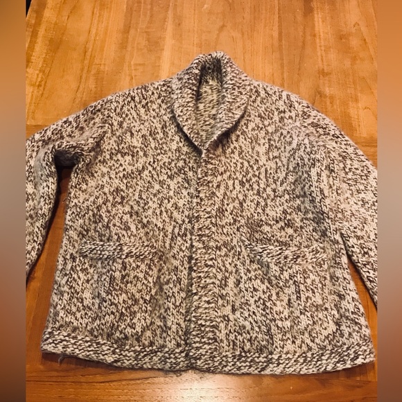 Vintage hand knit wool cardigan Size Medium - Picture 9 of 11